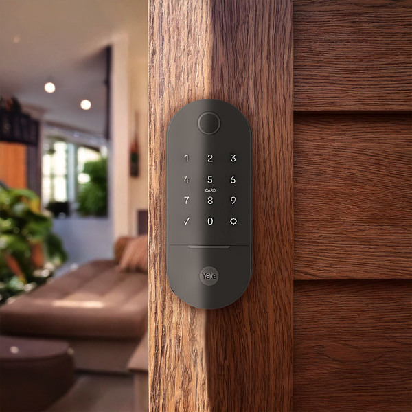 Fechadura Digital Yale com Biometria Cartão Senha Chave Wi-Fi e Bluetooth com Hub Lia Resistente à Água Preta Embutir - Imagem 6